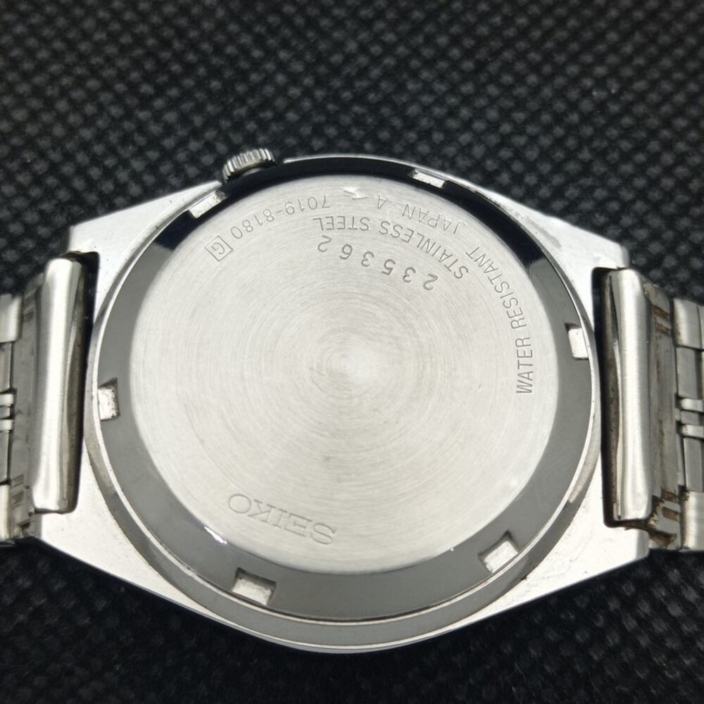Seiko Black and Gold Men's Watch - Picture 8 of 8